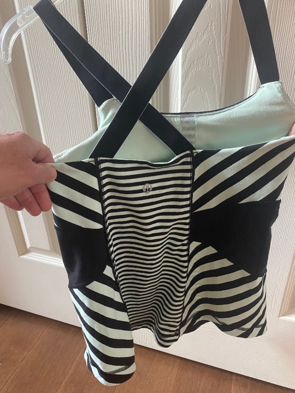 Lululemon tank with built in bra